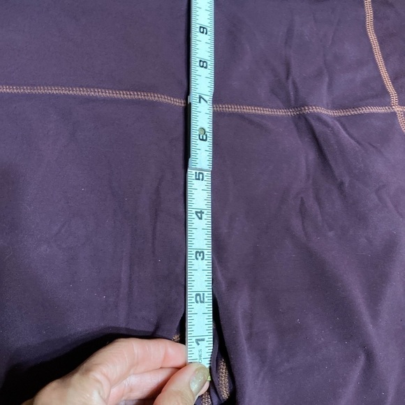 ATHLETA Style Burgundy Salutation Stash Pocket Capri Tight Women’s XL. - Picture 3 of 9